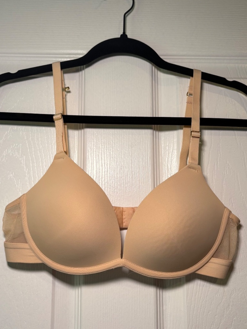 LIVELY The All-Day T-Shirt Bra 34B Nude Beige Wireless Racerback - Picture 2 of 7